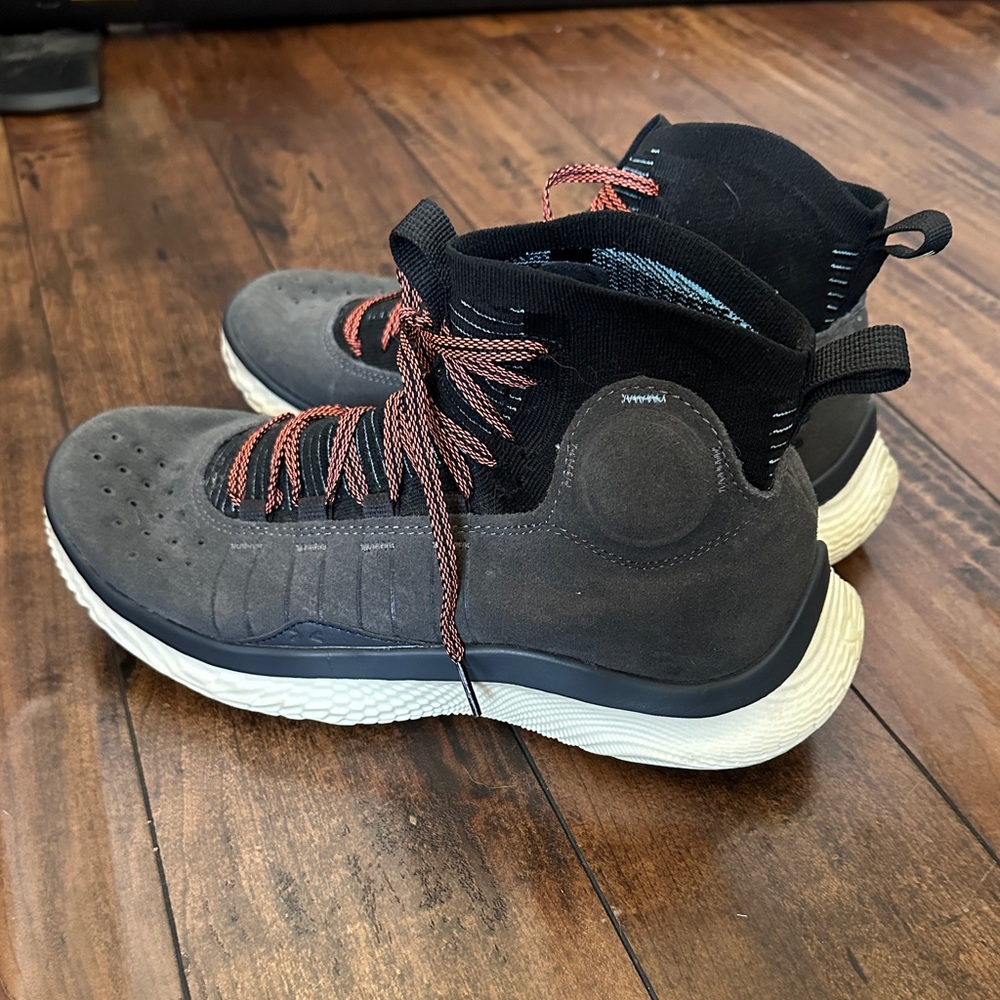 Men's Steph Curry Under Armour Basketball Shoes